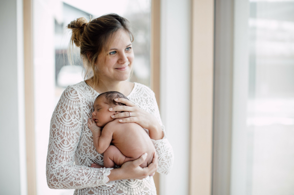 Newbornshooting Daheim im Glück